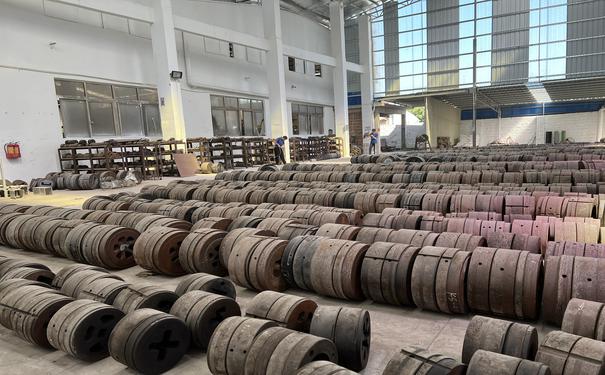 草莓影院在线观看挤压模具